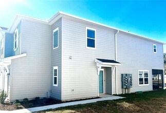 3514 SE 37th Ave Rd in Ocala, FL - Building Photo - Building Photo