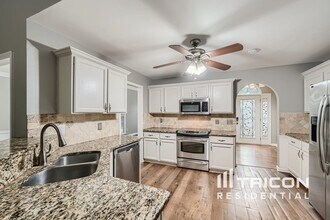 8015 Victoria Ln in Cumming, GA - Building Photo - Building Photo