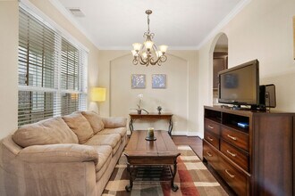 10 Pintuck Pl in Spring, TX - Building Photo - Building Photo