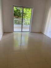 471 NE 25th St, Unit 301 in Miami, FL - Building Photo - Building Photo
