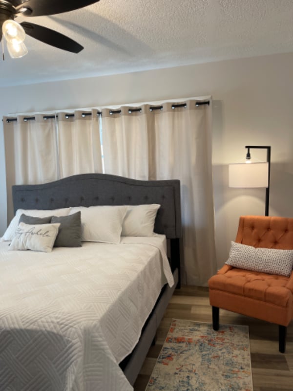 332-334-334 W Market St