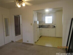 24 Hi?aloa St in Honolulu, HI - Building Photo - Building Photo