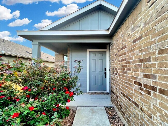 353 Bronco Billy Dr in Jarrell, TX - Building Photo - Building Photo