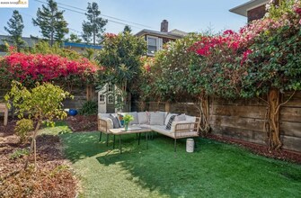 2419 Webster St in Berkeley, CA - Building Photo - Building Photo