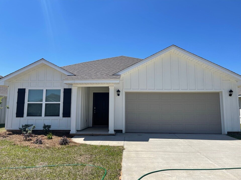 23351 Shadowridge Dr in Daphne, AL - Building Photo