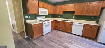 1036 Plantation Way in Kennesaw, GA - Building Photo - Building Photo