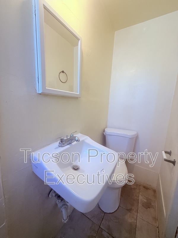 3274 E Benson Hwy in Tucson, AZ - Building Photo - Building Photo