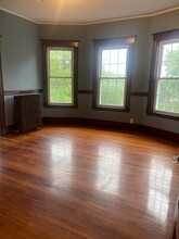 794 Boylston St, Unit 3 in Chestnut Hill, MA - Foto de edificio - Building Photo