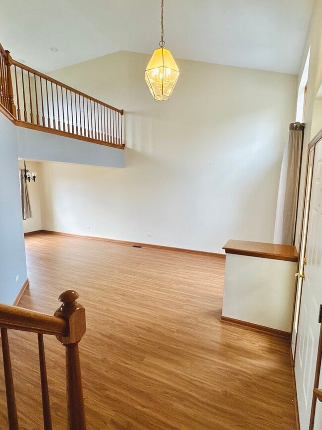 2016 Harrison Ave in Mundelein, IL - Building Photo - Building Photo