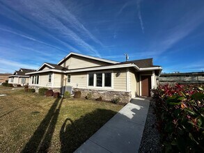 662 Hammond St in Bishop, CA - Building Photo - Building Photo