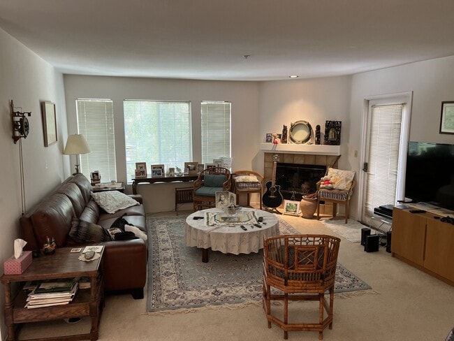 18674 Caminito Cantilena, Unit 241 in San Diego, CA - Foto de edificio - Building Photo