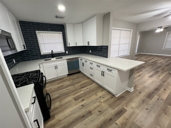 property at 717 Grantham Rd