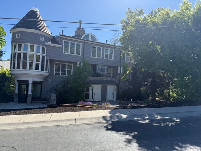 property at 1402 Empire Ave