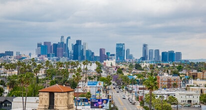 Westchester Place Apartments in Los Angeles, CA - Building Photo - Building Photo