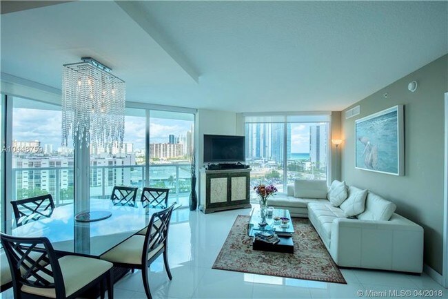 250 Sunny Isles Blvd-Unit -3-1101 in Sunny Isles Beach, FL - Foto de edificio - Building Photo
