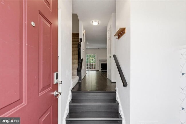 property at 7211 Squirrel Run Ct