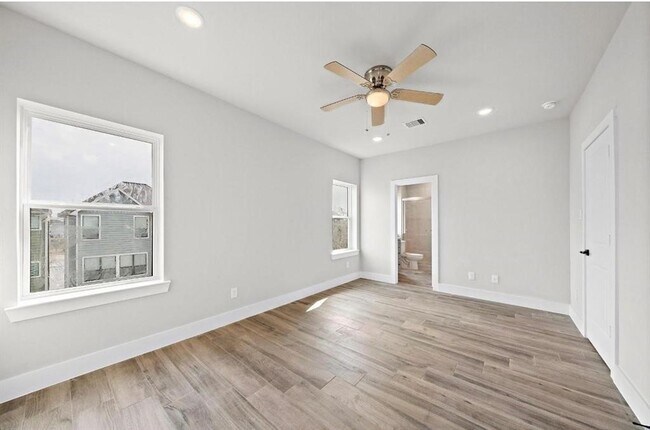 230 W 28th St in Houston, TX - Building Photo - Building Photo