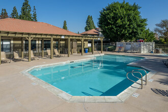 La Serena Apartments in Rancho Cucamonga, CA - Building Photo - Building Photo