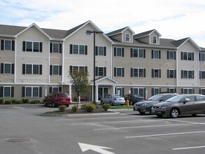 20 Sentinel Court in Manchester, NH - Building Photo - Building Photo