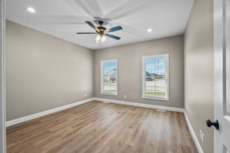 84 E Autumn Leaf Dr in Cape Girardeau, MO - Foto de edificio - Building Photo