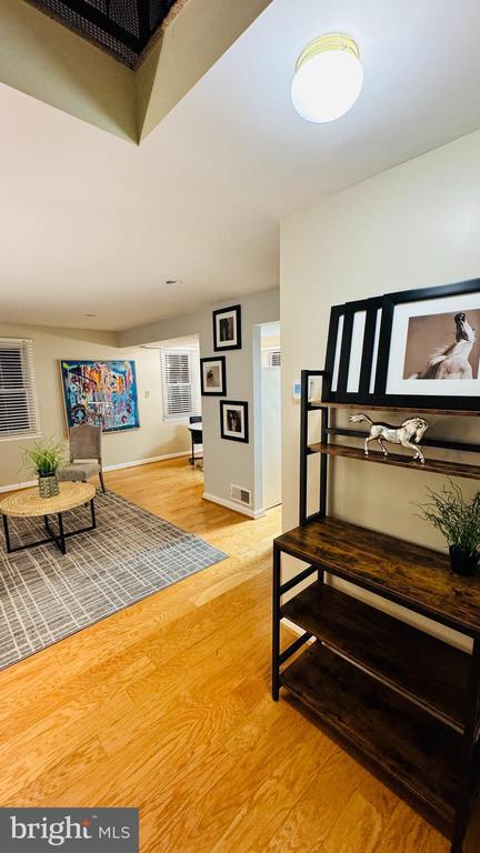 1111 Dennis Ave in Silver Spring, MD - Building Photo - Building Photo