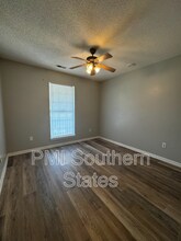 100 Clear Lake Dr in Simpsonville, SC - Building Photo - Building Photo