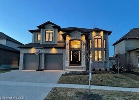 79 Gerber Meadows Dr in Wellesley, ON - Building Photo