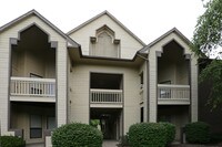 Meadows Apartment Homes - Meadows Apartamentos in Louisville, Kentucky