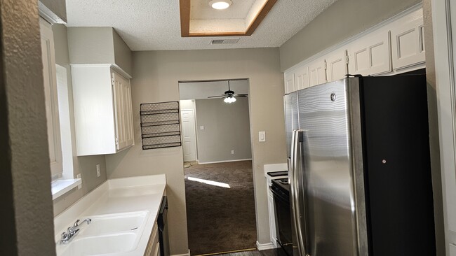 1815 Sheehan Ct in Arlington, TX - Building Photo - Building Photo