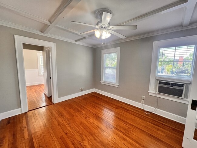 617 N Hyer Ave in Orlando, FL - Foto de edificio - Building Photo