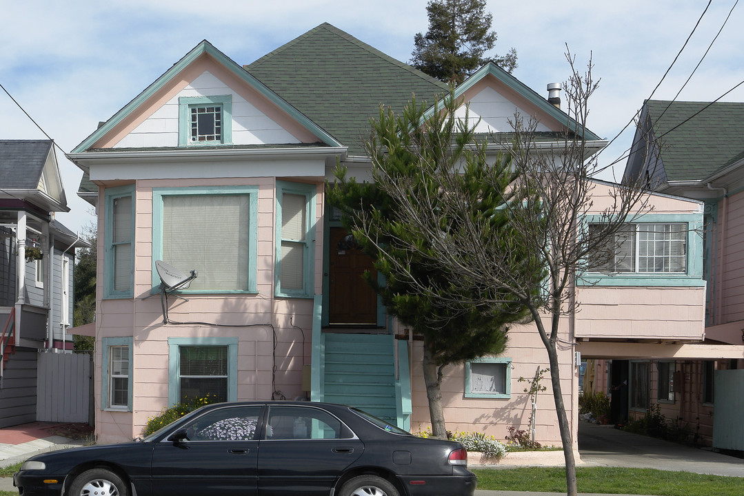 2019 Lincoln Ave in Alameda, CA - Foto de edificio