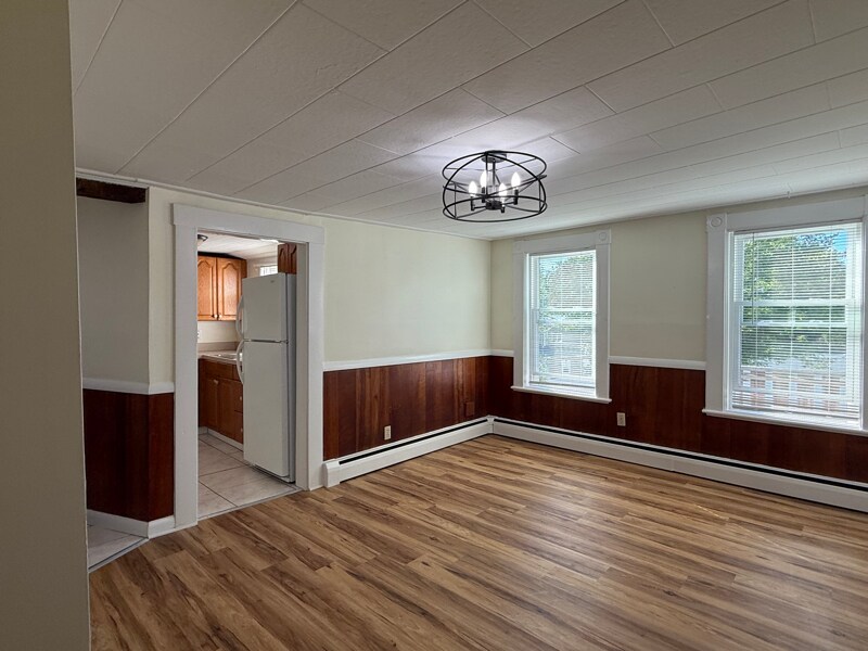 9 Old Rockingham Rd in Salem, NH - Building Photo