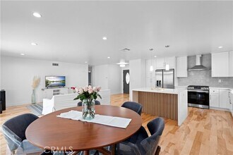 914 Kirkwood Ave in Pasadena, CA - Building Photo - Building Photo