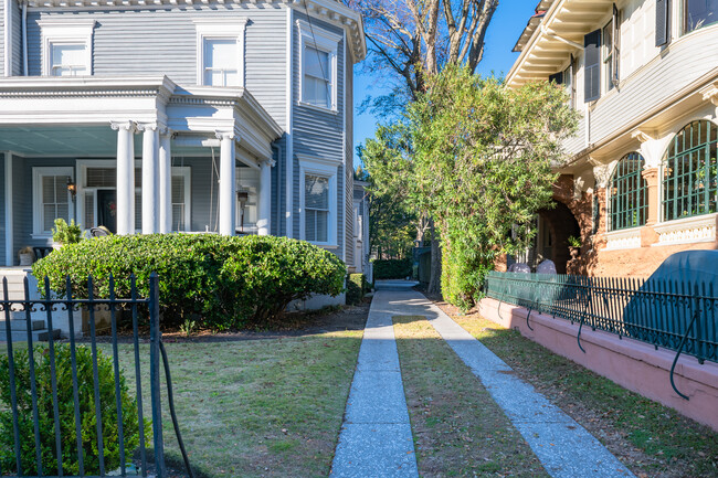 52 S Battery St in Charleston, SC - Foto de edificio - Building Photo