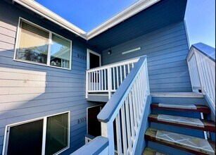 31080 State Rte 20 in Oak Harbor, WA - Building Photo - Building Photo