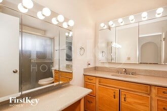 6740 W Shangri La Rd in Peoria, AZ - Building Photo - Building Photo