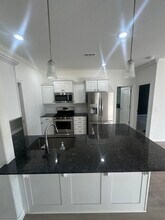 1021 Lakeview Dr in Centerton, AR - Building Photo - Building Photo