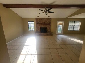 2108 Calle De Castelar in Navarre, FL - Building Photo - Building Photo