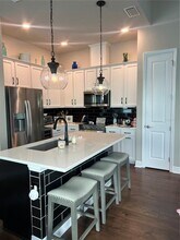 2301 Lindstrom St in Sarasota, FL - Building Photo - Building Photo