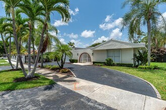 9717 SW 93rd Terrace in Miami, FL - Building Photo - Building Photo