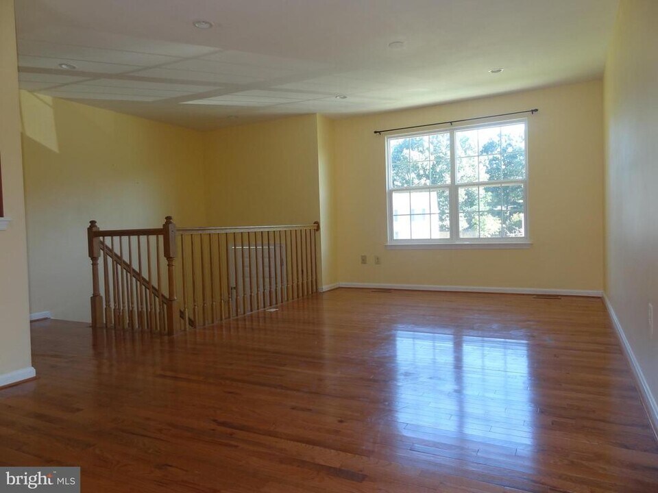 1511 Pullman Dr in Severn, MD - Building Photo