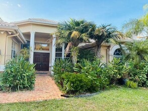 5015 Stillwater Terrace in Cooper City, FL - Building Photo - Building Photo