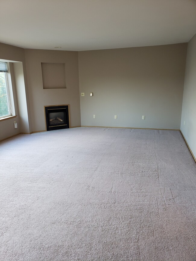 3607 Michelle Ln, Unit 3607 B in Anacortes, WA - Foto de edificio - Building Photo