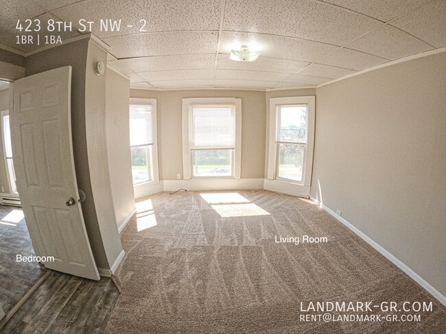 property at 423 8th St NW