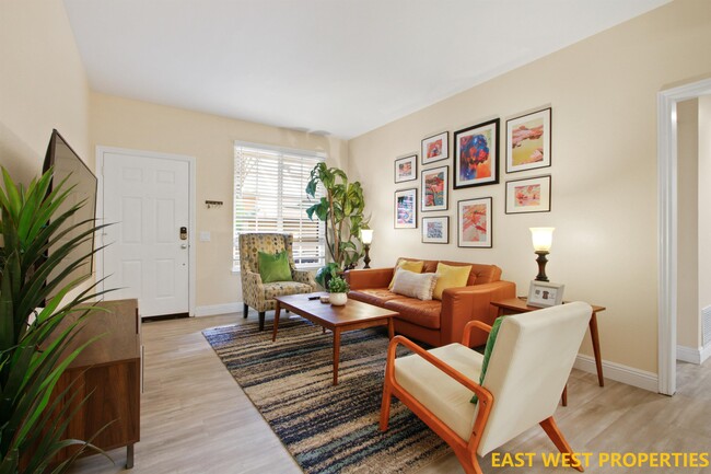 64 Costero Aisle in Irvine, CA - Building Photo - Building Photo