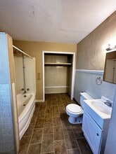 1022 Ridenbaugh St in St. Joseph, MO - Building Photo - Building Photo