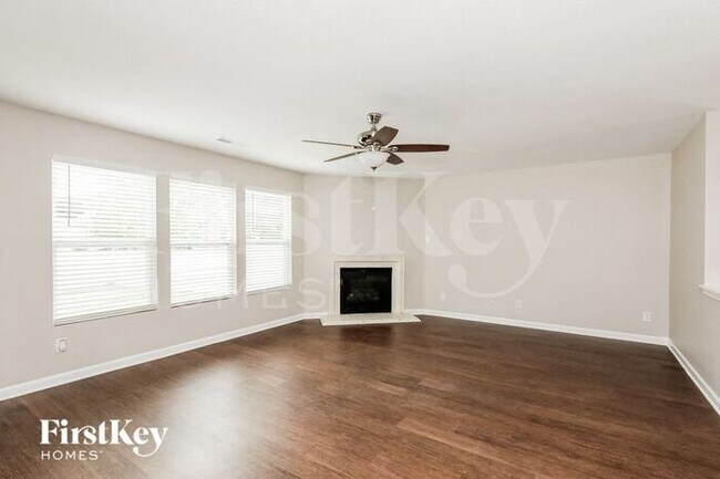 1434 Waterlily Lane in Charlotte, NC - Building Photo - Building Photo