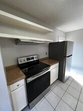 2813 Capri St in Brownsville, TX - Building Photo - Building Photo