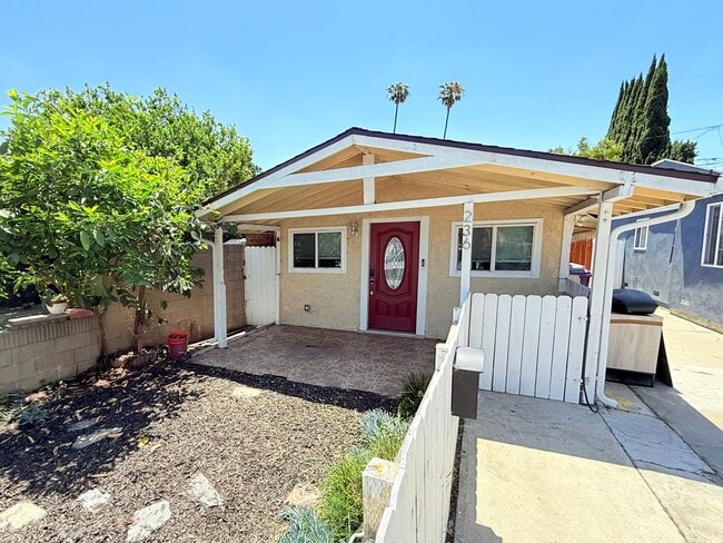 property at 236 E 52nd St