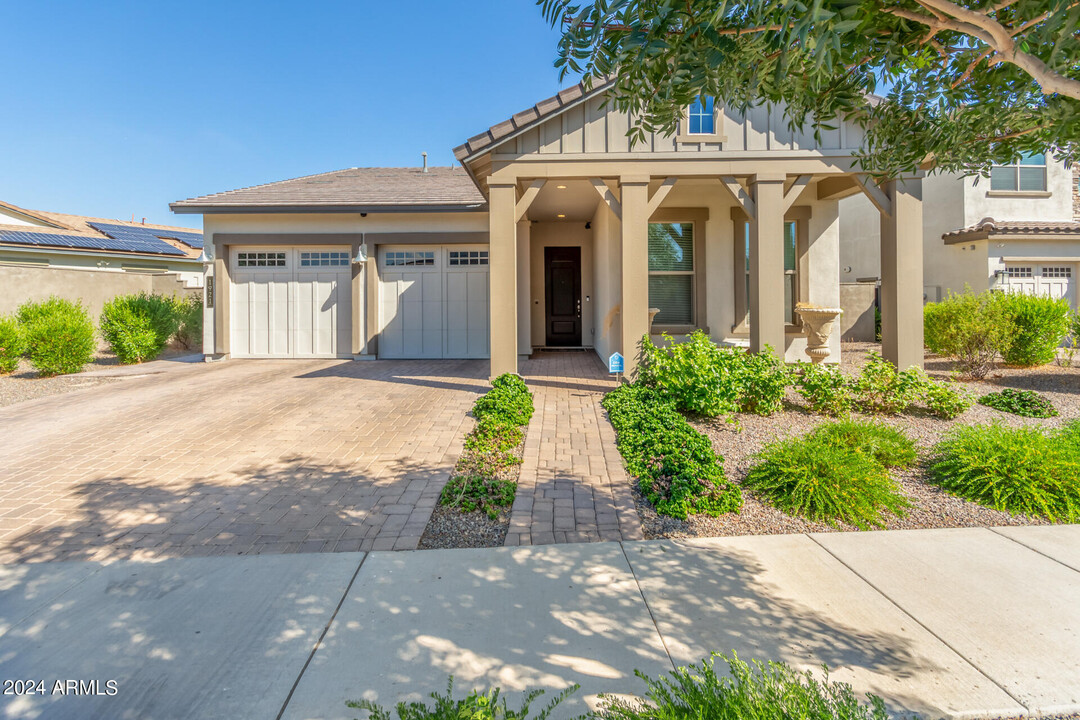 1921 W Yearling Rd in Phoenix, AZ - Building Photo